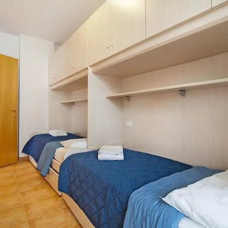 Appartement Papaya A102 *